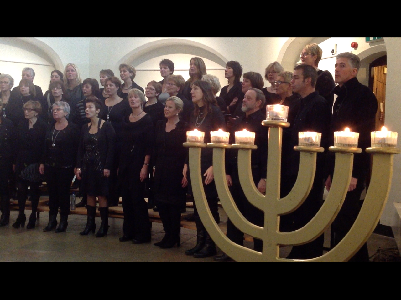 Menorah in Kerststijl.PNG Menorah in Kerststijl.PNG